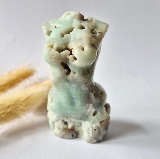Gemstone Female Body Bust (8 cm) - Rose Quartz