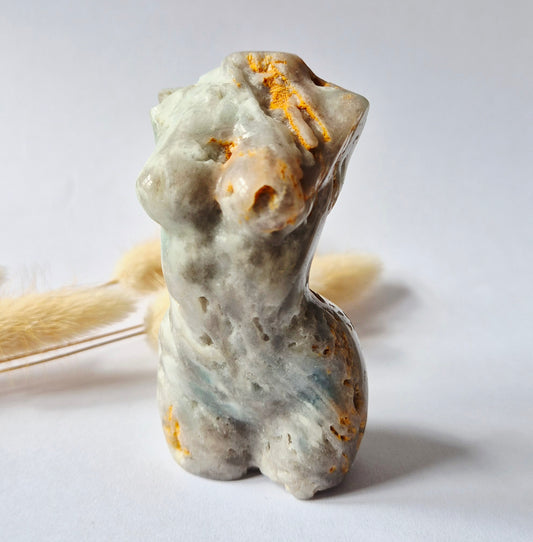 Gemstone Female Body Bust (8 cm) - Rose Quartz