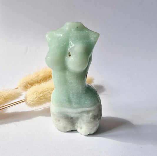Gemstone Female Body Bust (8 cm) - Rose Quartz
