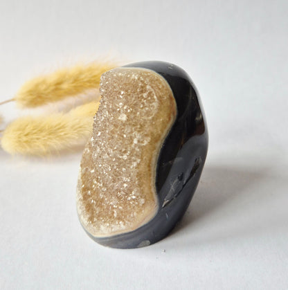 Druzy Agate - Teardrop Drop Standing Gemstone Crystal - C. 158gram