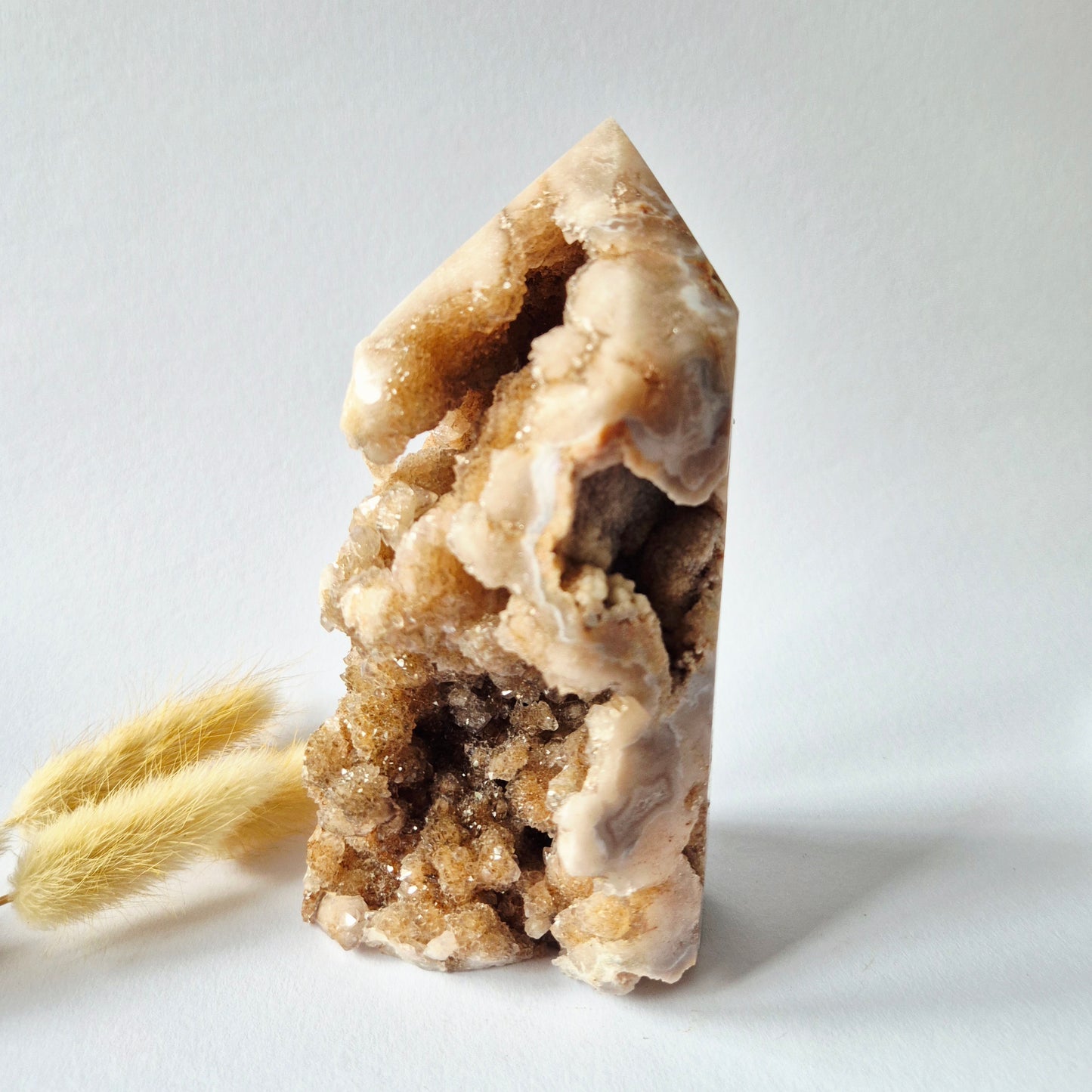Druzy Roze Amethist Toren XL – 711 gram | Unieke Edelsteen met Sprankelende Kristallen