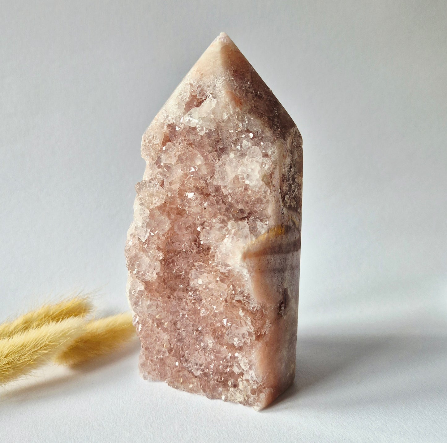 Druzy Roze Amethist Toren XL – 999 gram | Unieke Edelsteen met Sprankelende Kristallen