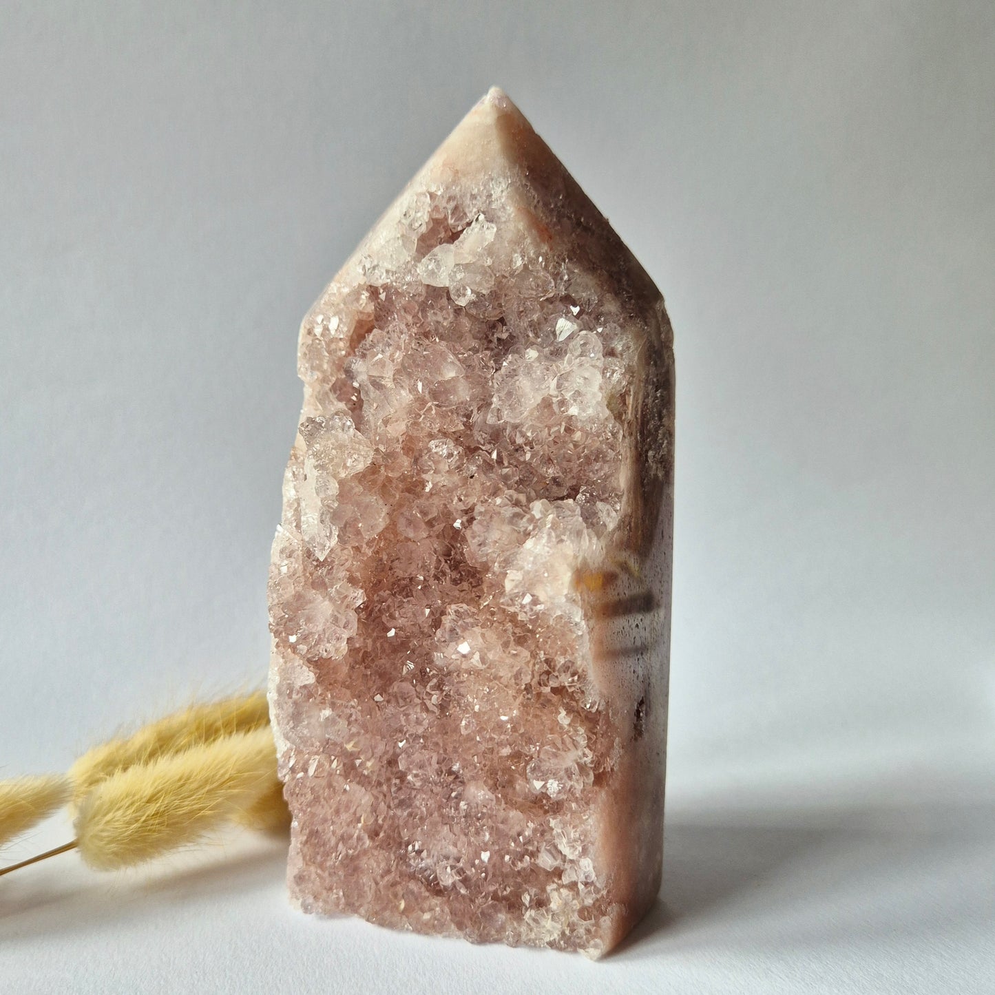 Druzy Roze Amethist Toren XL – 999 gram | Unieke Edelsteen met Sprankelende Kristallen