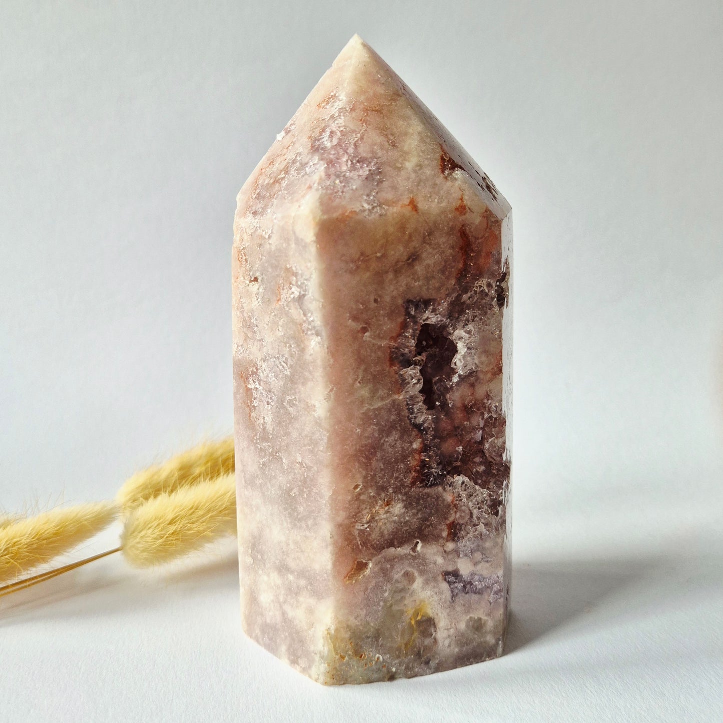 Druzy Roze Amethist Toren XL – 999 gram | Unieke Edelsteen met Sprankelende Kristallen
