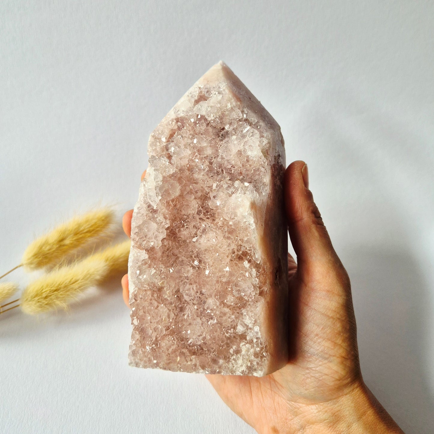 Druzy Roze Amethist Toren XL – 999 gram | Unieke Edelsteen met Sprankelende Kristallen