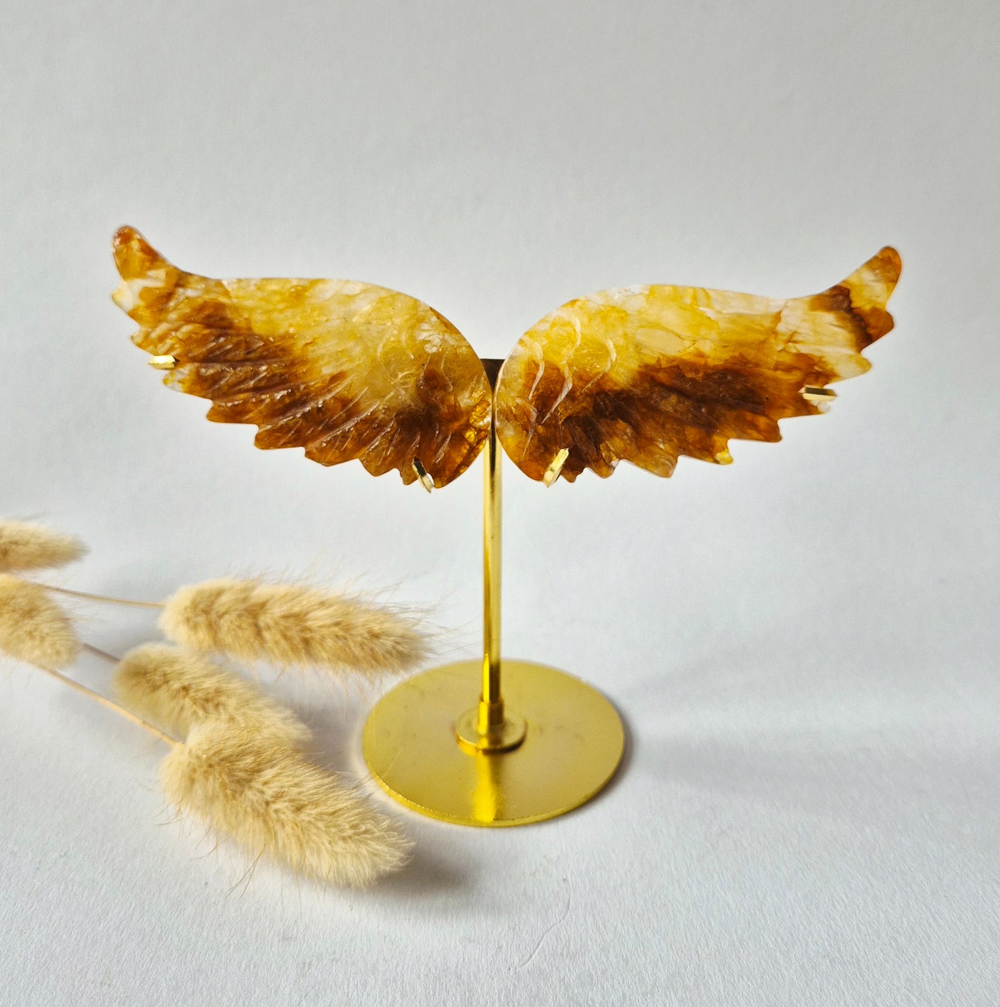 Golden Healer Engelvleugels op Gouden Standaard | 15-18 cm