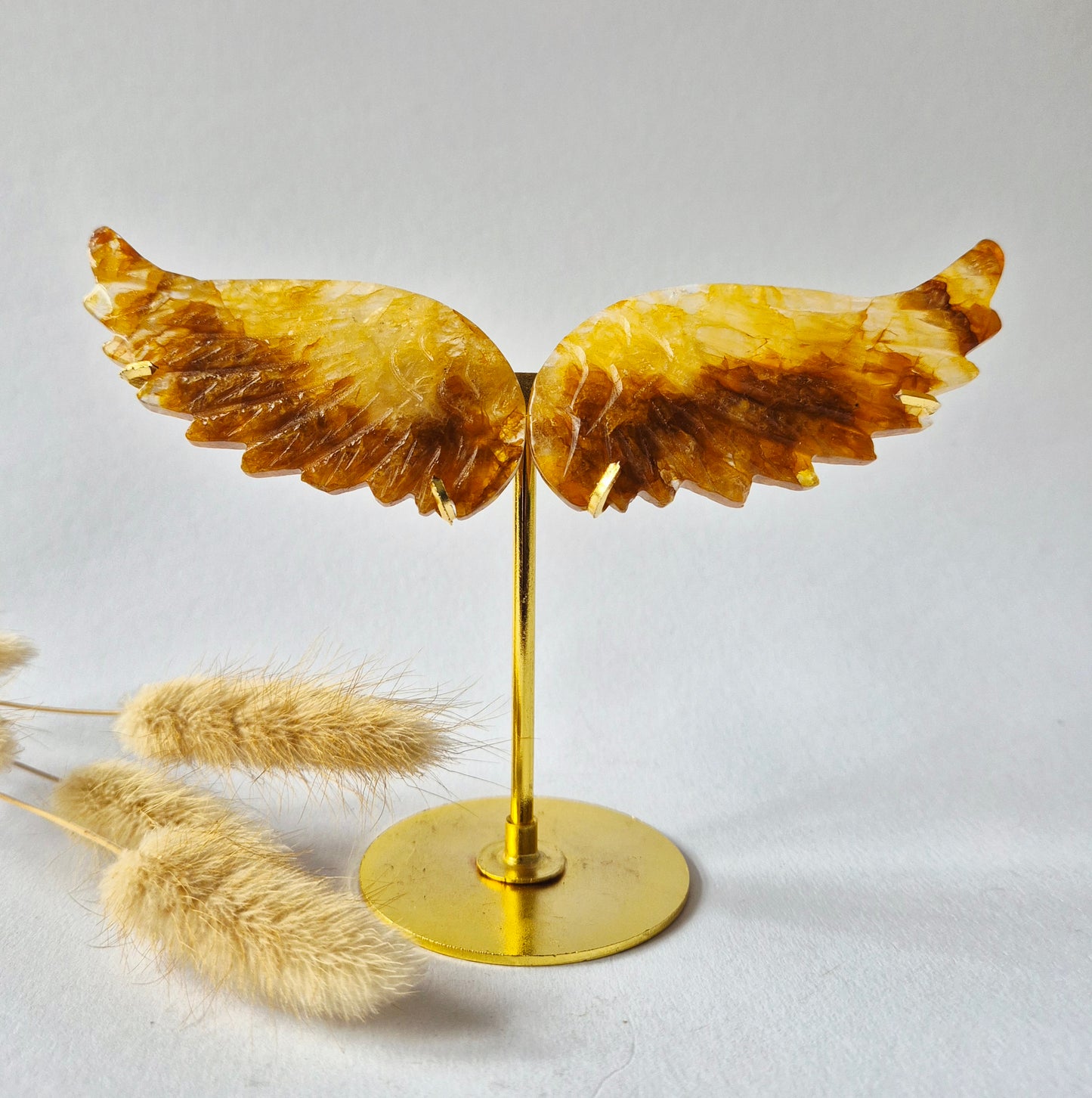Golden Healer Engelvleugels op Gouden Standaard | 15-18 cm