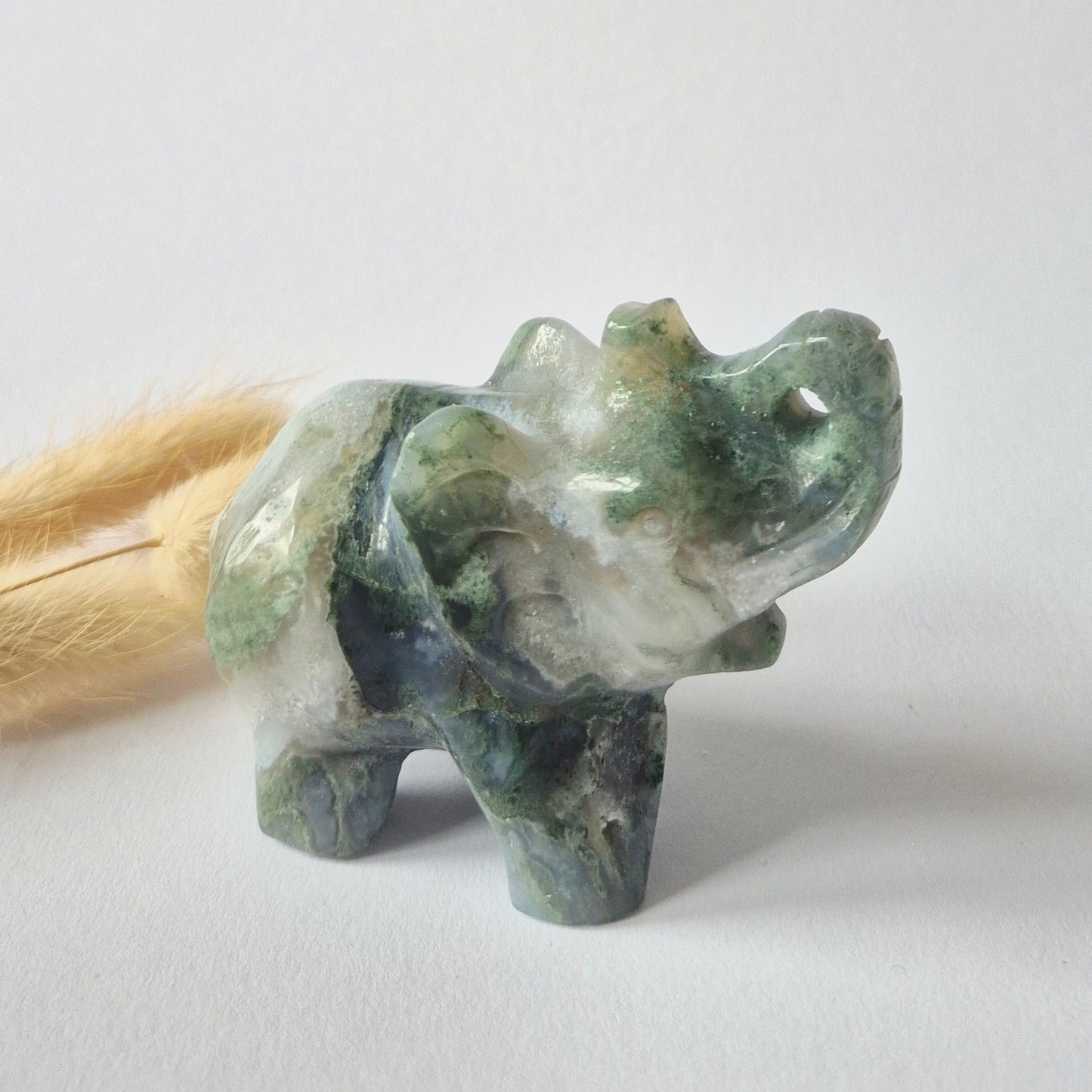 Mosagaat Edelsteen Olifant 7x5cm – Handgesneden Kristallen Beeldje