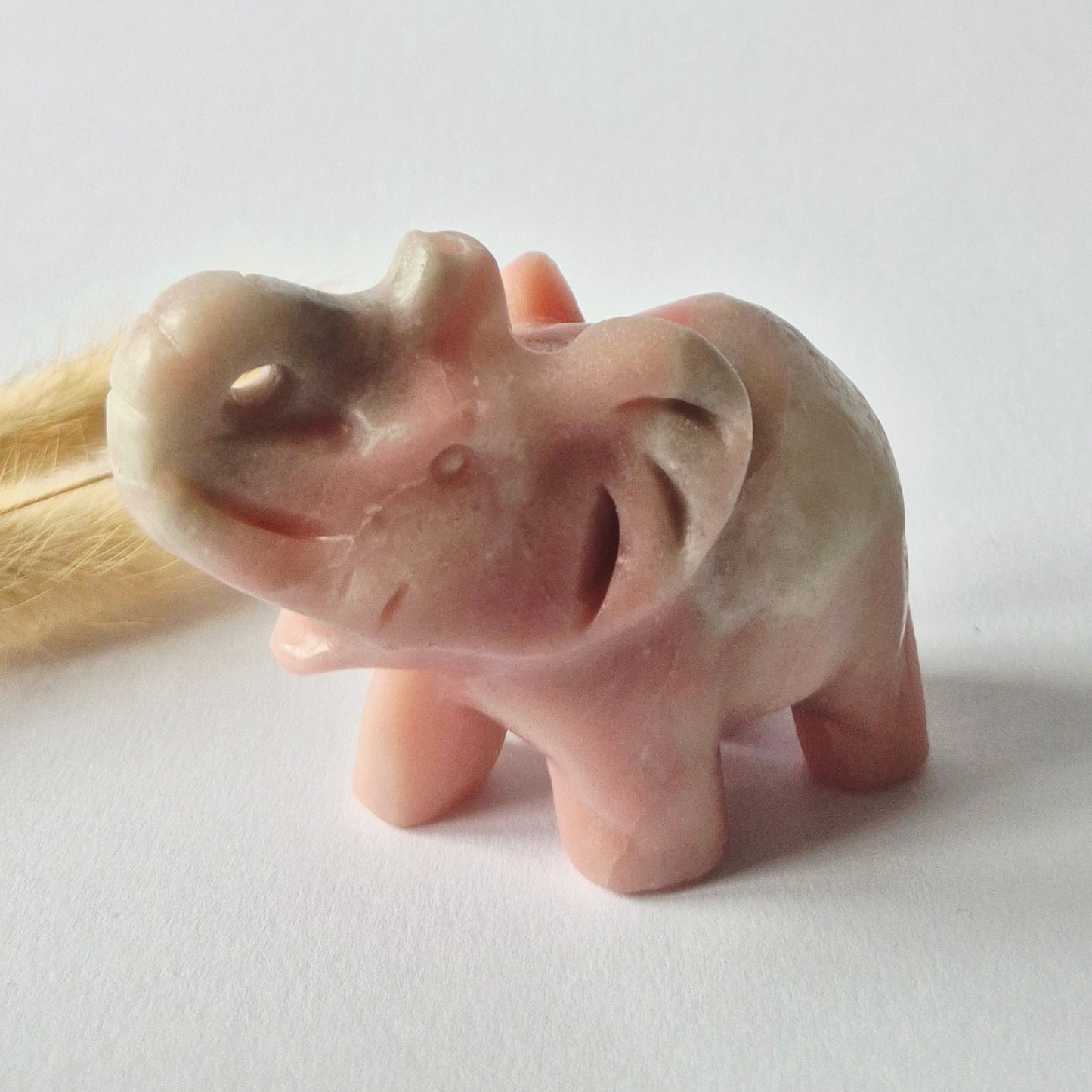 Roze Aragoniet Edelsteen Olifant 7x5cm – Handgesneden Kristallen Beeldje