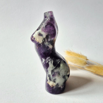 Regenboog Fluoriet Vrouwenlichaam Carving – 509 gram