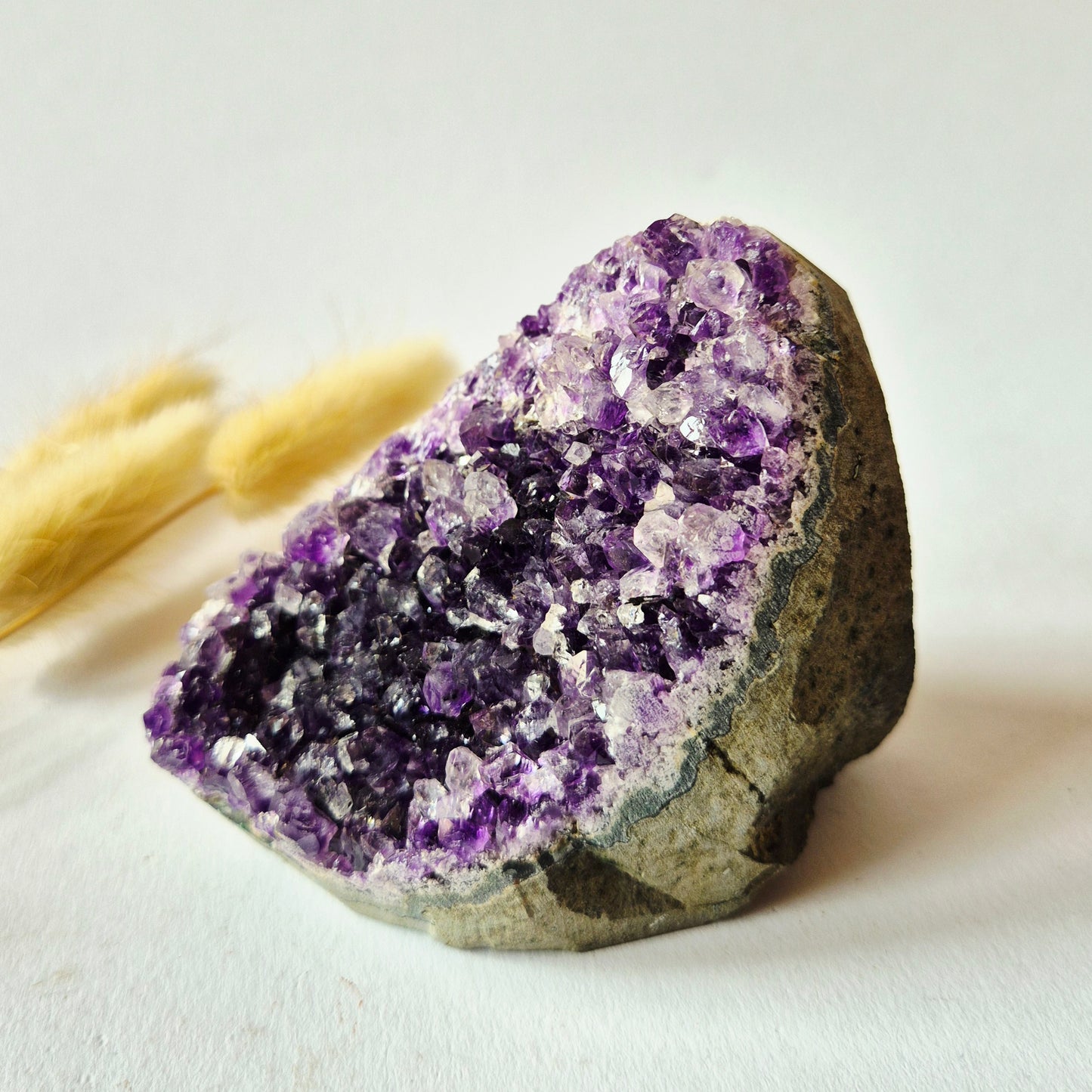 Amethist Cluster 312 gram | Donkerpaarse Kristallen op Natuurlijke Matrix