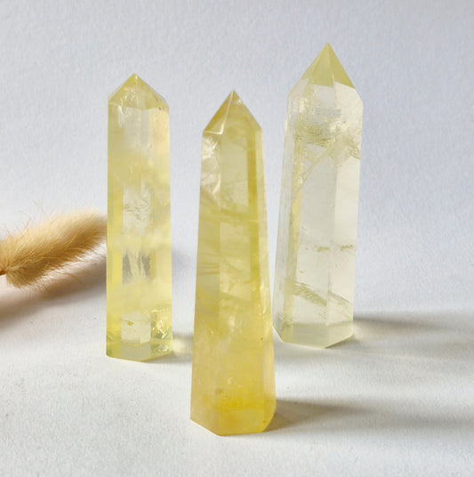 Handgefertigter Goldener Heilerturm
