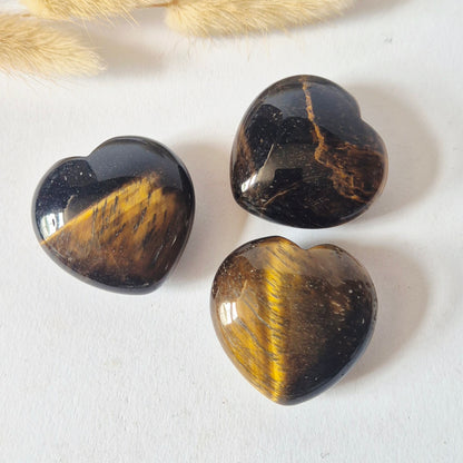 Edelsteen Bol Hartje Zaksteen 3-4cm – Tijgeroog