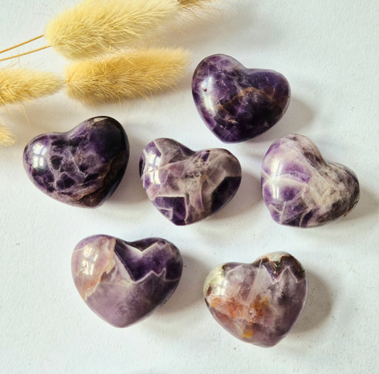 Mini-Herz - Roter Jaspis-Edelsteinherz / Taschenstein-Handschmeichler (2 x 2 cm)