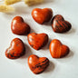 Mini-Herz - Roter Jaspis-Edelsteinherz / Taschenstein-Handschmeichler (2 x 2 cm)