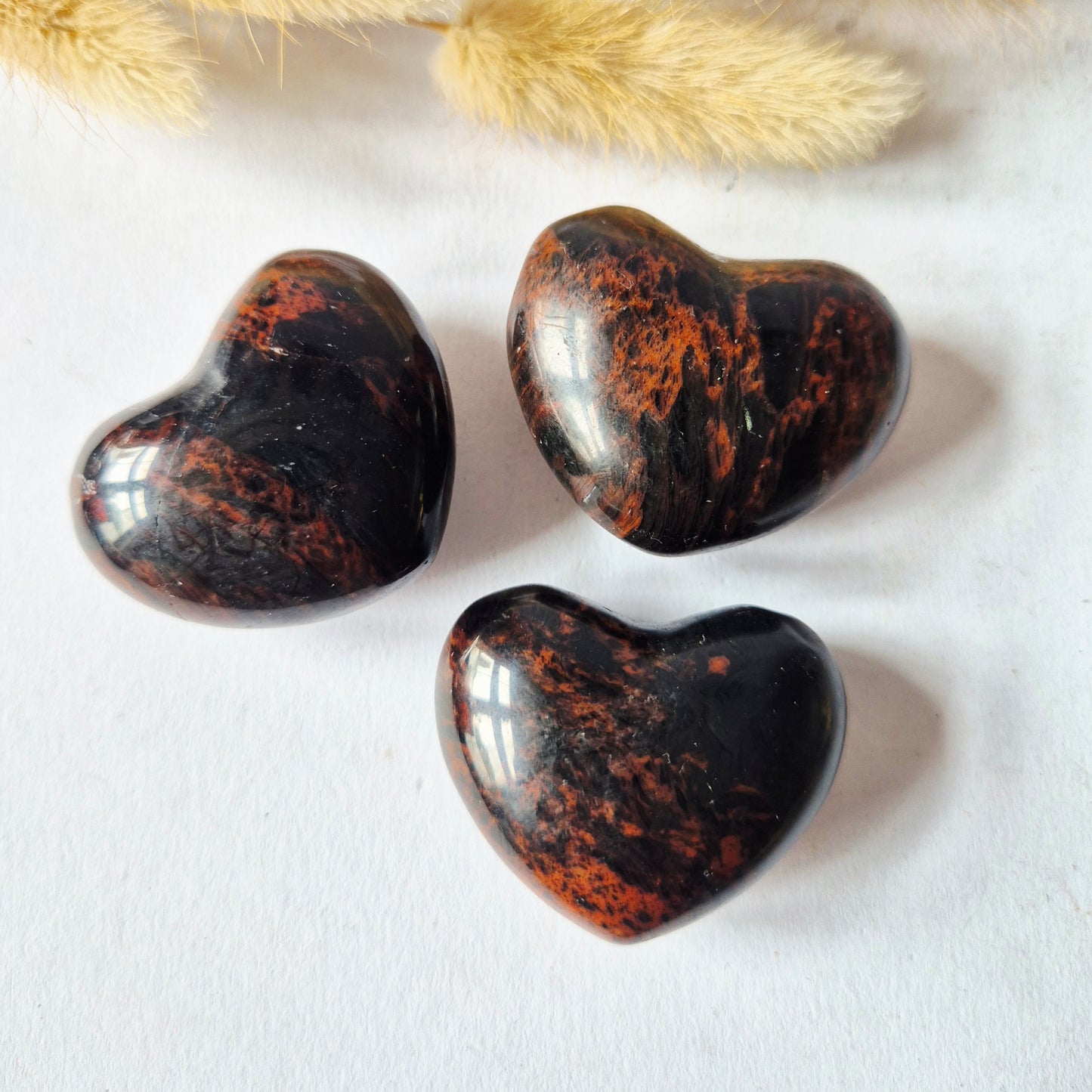 Mini-Herz - Roter Jaspis-Edelsteinherz / Taschenstein-Handschmeichler (2 x 2 cm)