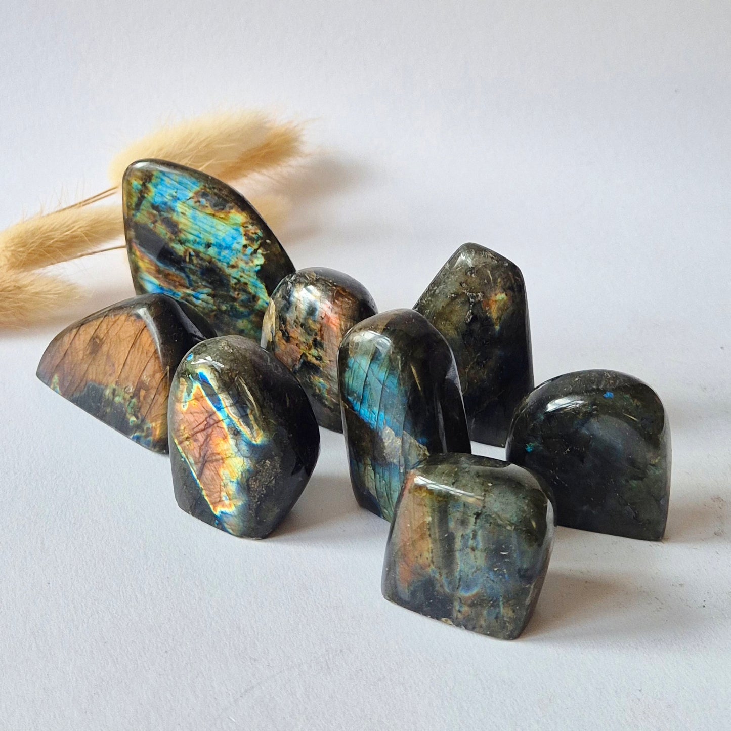 Mini-Herz - Roter Jaspis-Edelsteinherz / Taschenstein-Handschmeichler (2 x 2 cm)