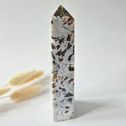 Oceaan Jaspis Toren 313 gram – Unieke Edelsteen met Druzy