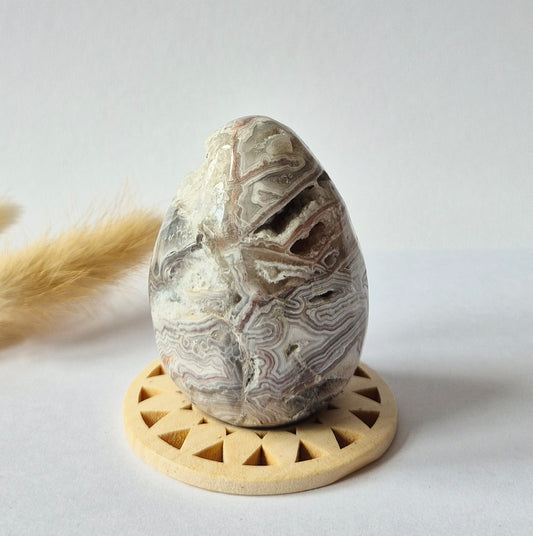 Kristall-Edelsteinkugel, weiße Drusen-Achatkugel aus Mexiko, 50 mm