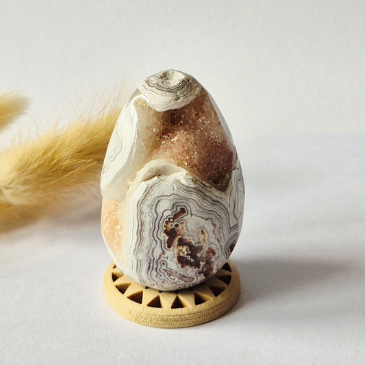 Kristall-Edelsteinkugel, weiße Drusen-Achatkugel aus Mexiko, 50 mm