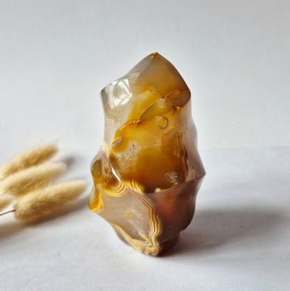 Edelstein Karneol Druzy Herz auf Ständer Nr. 1 124 g – Leidenschaft, Kraft &amp; funkelnde Energie
