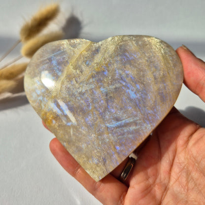 XL Flashy Blauwe Maansteen Hart – 242 gram