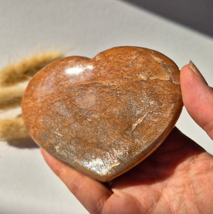 Peach Moonstone Edelsteen Hart | 215 g (perzik maansteen)