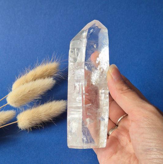 Premium Lemurian Bergkristal Punt – Brazilië – 194 gram