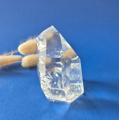 Premium Bergkristal Punt met Regenboog 284g – Clear Quartz Brazilië