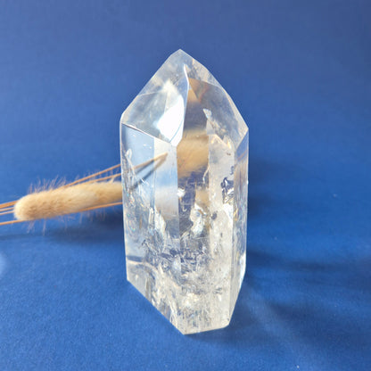 Premium Bergkristal Punt met Regenboog 400g – Clear Quartz Brazilië