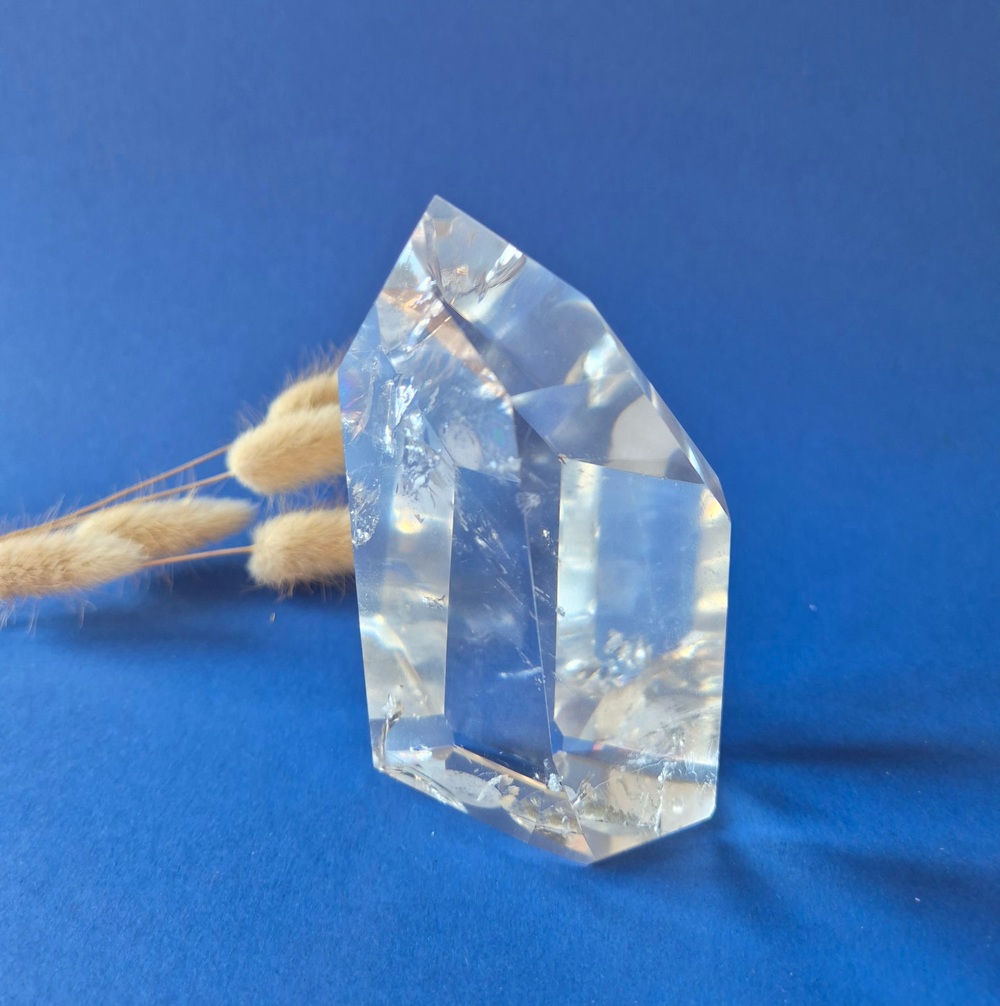 Premium Bergkristal Punt met Regenboog 500g – Clear Quartz Brazilië