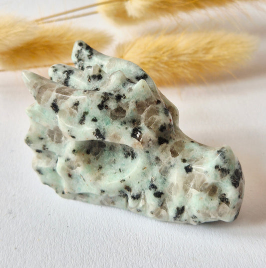 Kiwi Stone Dragon Skull – 6 cm (Halloween collectie)