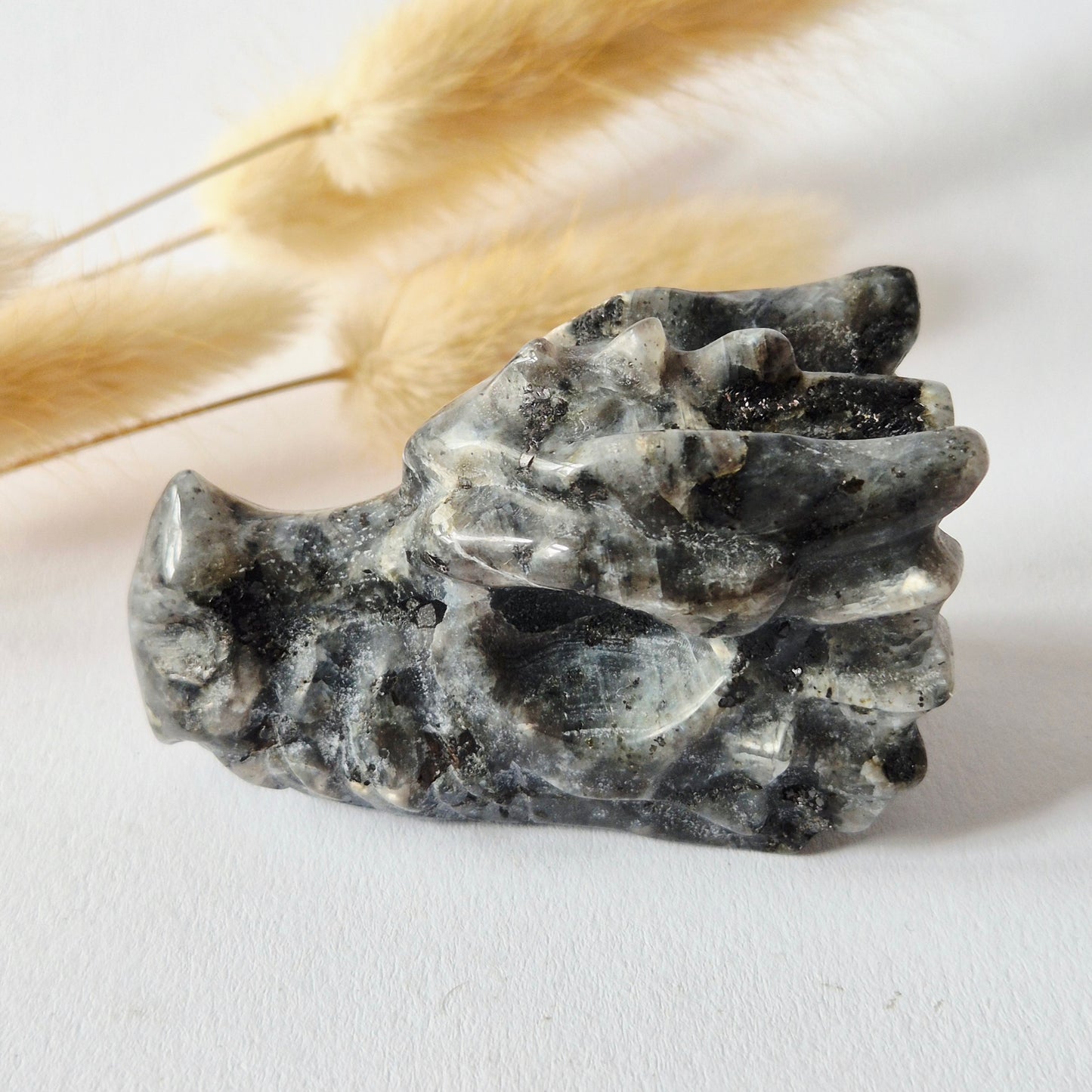 Edelstein Super Auffälliger Labradorit Drachenschädel (5–6 cm) - Drachenschädel