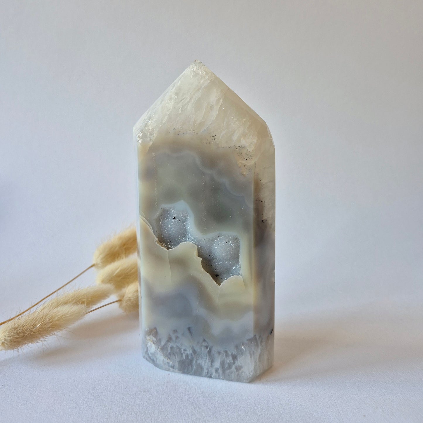 Druzy Agaat Toren uit Uruguay 616 gram | Natuurlijke Geode Edelsteen