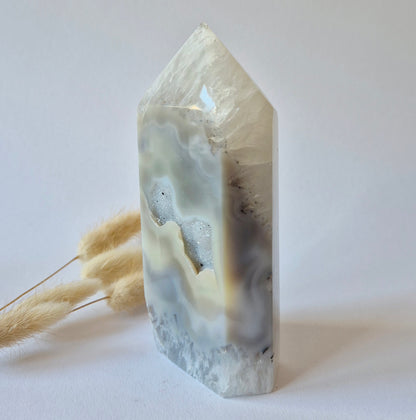 Druzy Agaat Toren uit Uruguay 616 gram | Natuurlijke Geode Edelsteen