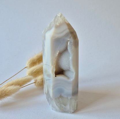 Druzy Agaat Toren uit Uruguay 330 gram | Natuurlijke Geode Edelsteen