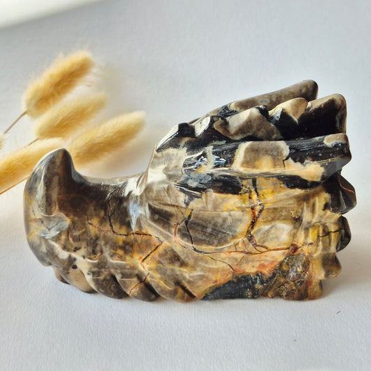 Gemstone UV Reactive Volcano Agate Dragon Skull – 600 g | Mystical Energy &amp; Spiritual Protection