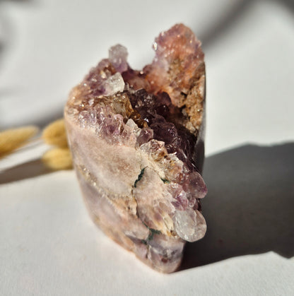 Roze Amethist Druzy Freeform 532gram – Natuurlijke Pink Amethyst uit Brazilië