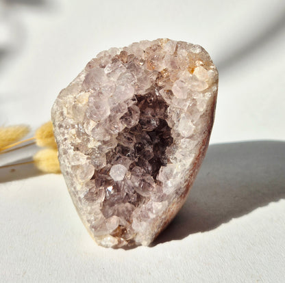 Roze Amethist Druzy Freeform 541gram – Natuurlijke Pink Amethyst uit Brazilië