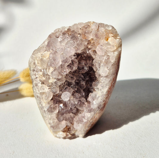 Roze Amethist Druzy Freeform 541gram – Natuurlijke Pink Amethyst uit Brazilië