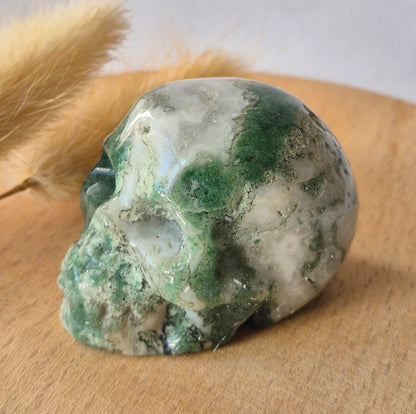Mosagaat Skull Carving #1 | 5–6 cm Geslepen Edelsteen