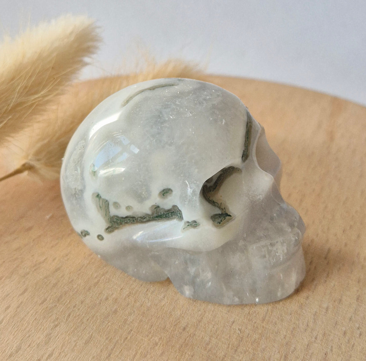 Mosagaat Skull Carving #2 | 5–6 cm Geslepen Edelsteen