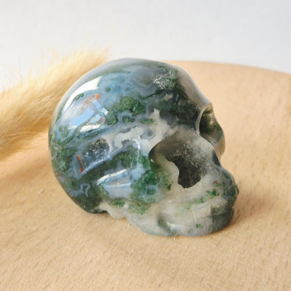 Mosagaat Skull Carving #7 | 5–6 cm Geslepen Edelsteen