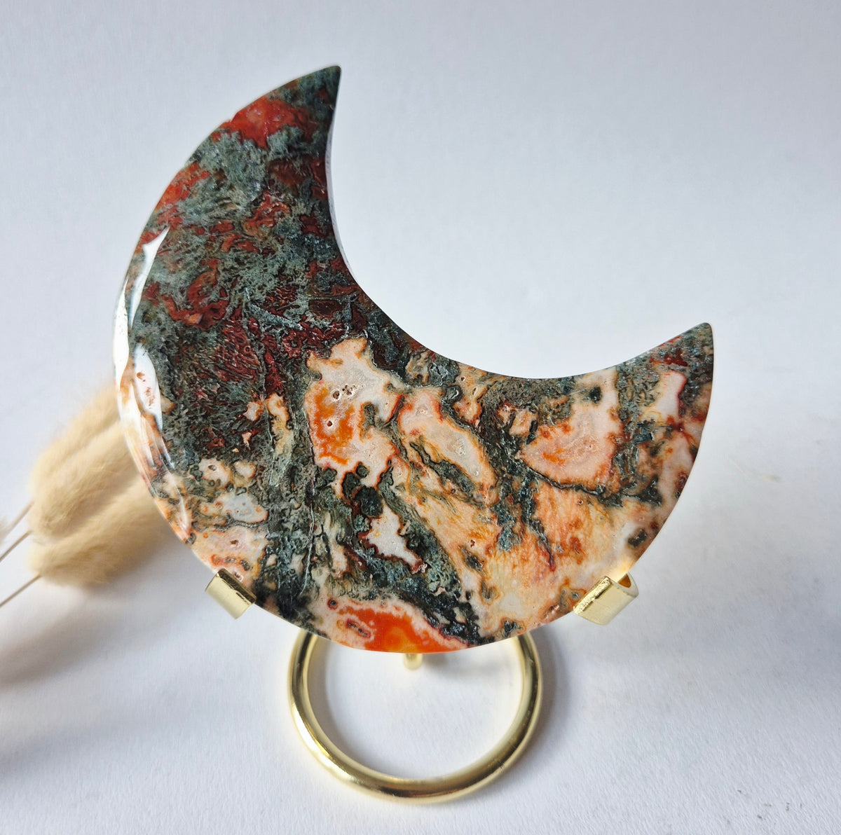 Rode Druzy Mosagaat Maan op standaard – 11-13cm Edelsteen statement piece 107