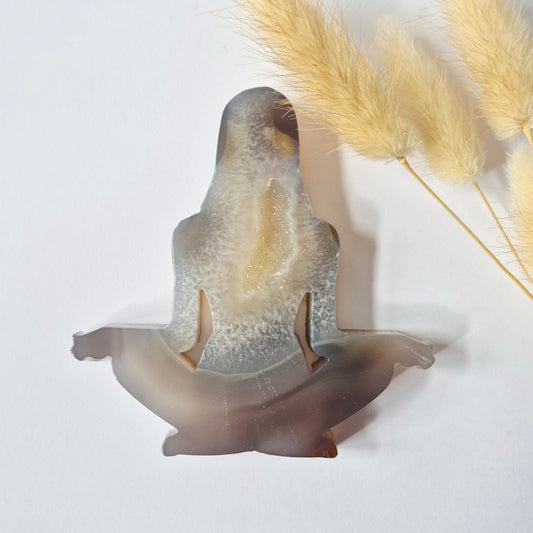 Druzy Agaat Meditatie Edelsteen Carving 10cm #2 -  Handgesneden vrouwelijke meditatievorm yoga