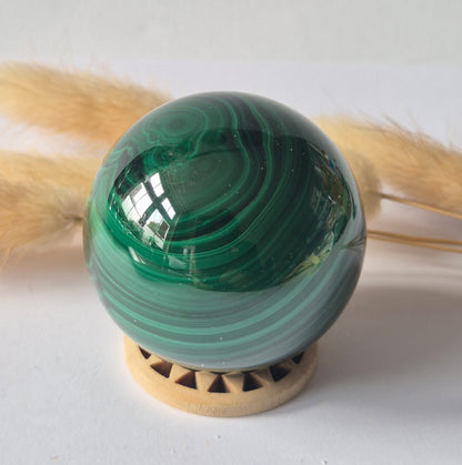 Druzy-Malachit-Kugel aus Kristalledelstein – 45 mm | Funkelnde Kristallform im Inneren