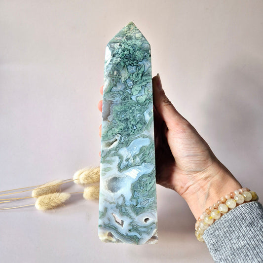 XXL Mosagaat Toren 1067g – Premium Moss Agate Tower | Moonlight Gemstones